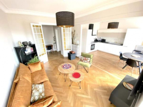T3 de 73 m2 , garage , vue montagnes et château